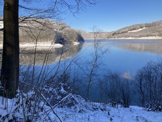 Winter am Hennesee