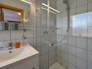 Dusche mit WC