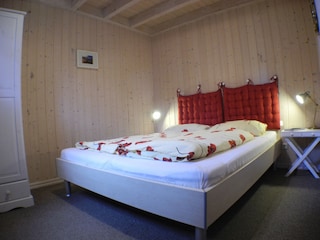 1. Schlafzimmer im Erdgeschoss