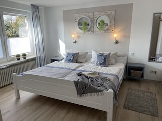 Schlafzimmer 1 Bild 1