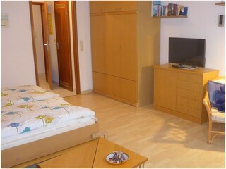 Geräumiger Kleiderschrank