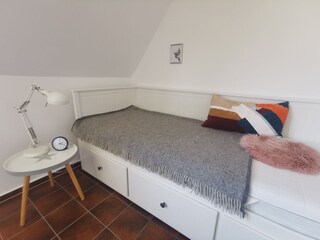2. Schlafzimmer