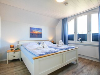 Schlafzimmer 2OG