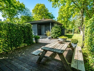 Gemütliche Sitzecke im Garten