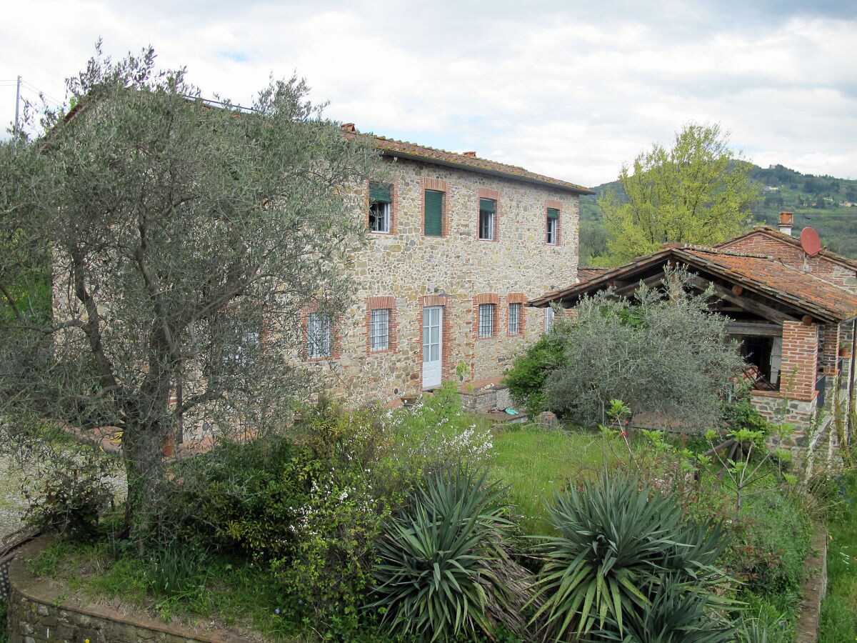 Casale Lucca Registrazione all'aperto 1