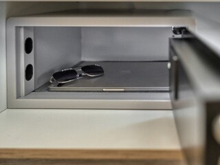 laptop-sized safe