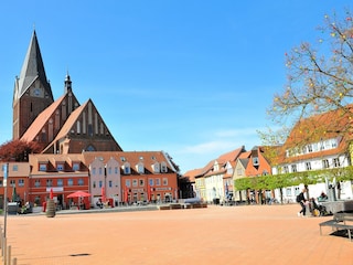Marktplatz der Hansestadt Barth (ca. 20 Km)