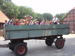 Mit dem Bauern durch Feld, Wald und Flur