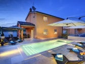 Ferienhaus mit Pool