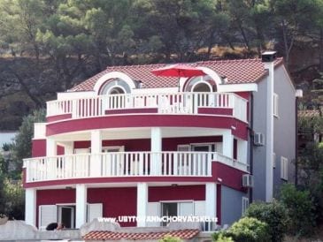 Villa Viktorija & Gabrijel direkt am Meer
