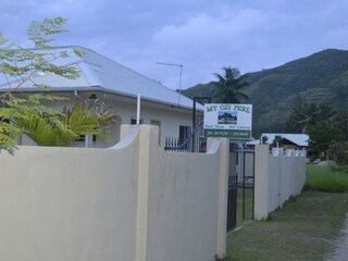 Security Wall and gate