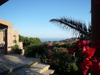 Terrasse mit Meersicht auf Korsika