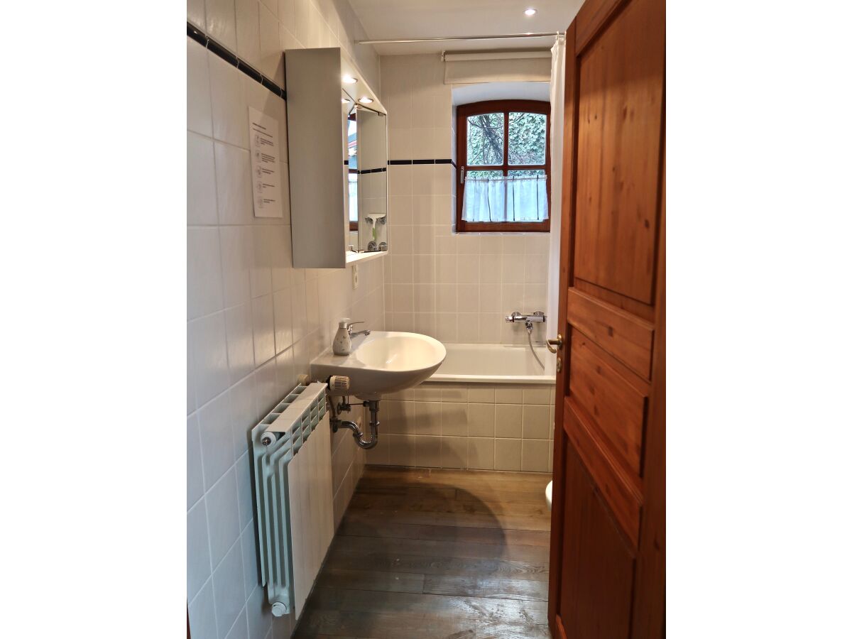 Ferienwohnung "SchwalbenSchwarm" im Fachwerkhof, Weilmünster, Firma