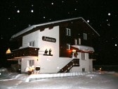 Winterliches Ferienhaus Amarena