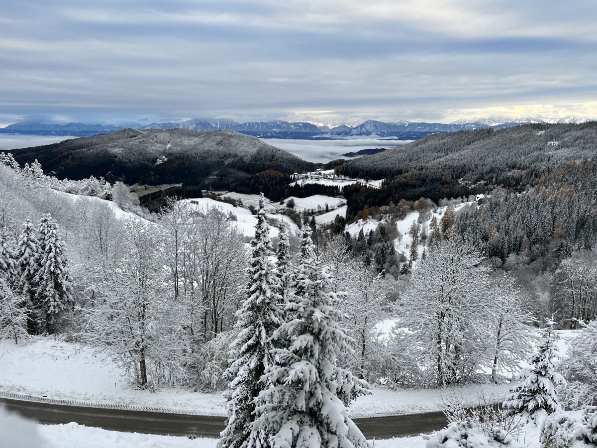 Winterlanschaft Blick vom Balkon