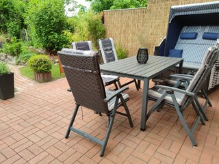 Auszeit genießen im grünen Garten