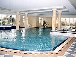Schwimmbad u. Whirlpool