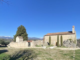 Chapel "Christian Dior"