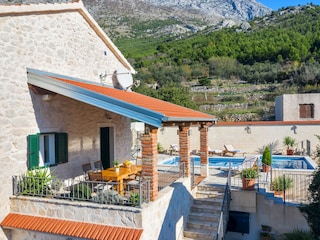 Ferienhaus Mia mit Pool und Meerblick