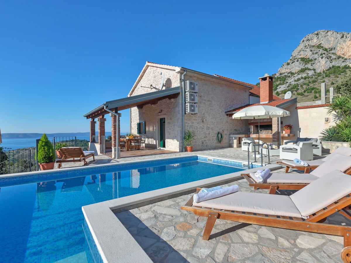Ferienhaus Mia mit Pool und Meerblick