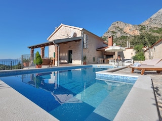 Ferienhaus Mia mit Pool und Meerblick