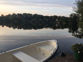 Unser neues Boot mit E-Motor und Ruder