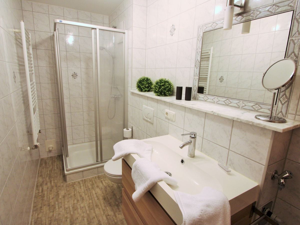 Ferienwohnung Spazz 1 - Badezimmer