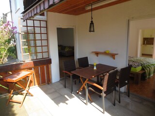 Zugang zur Terrasse vom Wohn- und vom Schlafzimmer