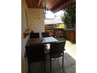 Große blickgeschützte Terrasse