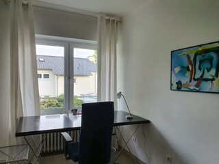 Einzelzimmer m. Schreibtisch