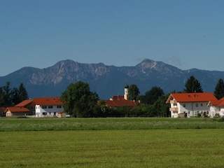 Bichl mit Blick auf Herzogstand & Heimgarten