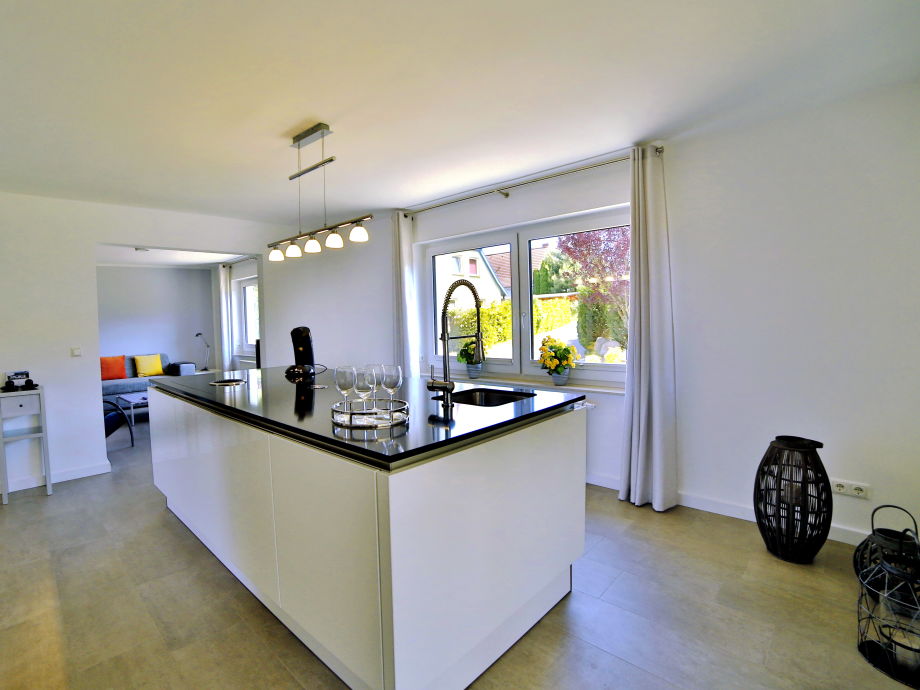 ferienwohnung köllmann binz, ostseebad binz auf rügen firma rÜgens feiner urlaub gmbh firma Die Kücheninsel Gmbh ~ ferienwohnung köllmann binz, ostseebad binz auf rügen firma rÜgens feiner urlaub gmbh firma