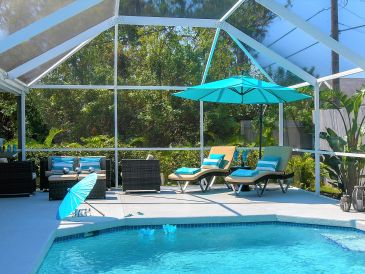 Ferienhaus Pool Villa II mit Privat-Strand