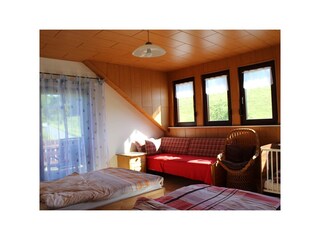 Schlafzimmer 1 FW Balkon
