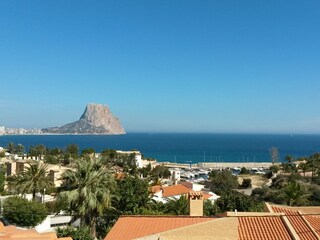 Blick von der Terasse auf das Mittelmeer