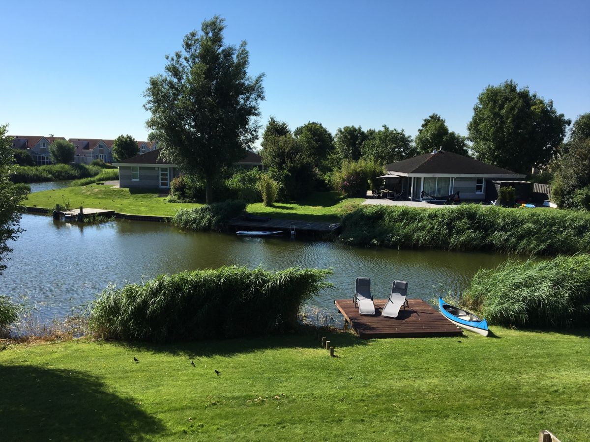 zutrauliche G?ste Terrasse mit Blick auf das Wasser Steg mit Kanu zur Badkamer Douche En Bad ~ zutrauliche G?ste Terrasse mit Blick auf das Wasser Steg mit Kanu zur