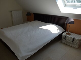 Schlafzimmer 1