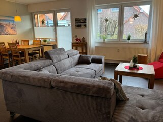 Wohnzimmer/Essbereich