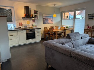 Küche im Wohnbereich mit Essplatz