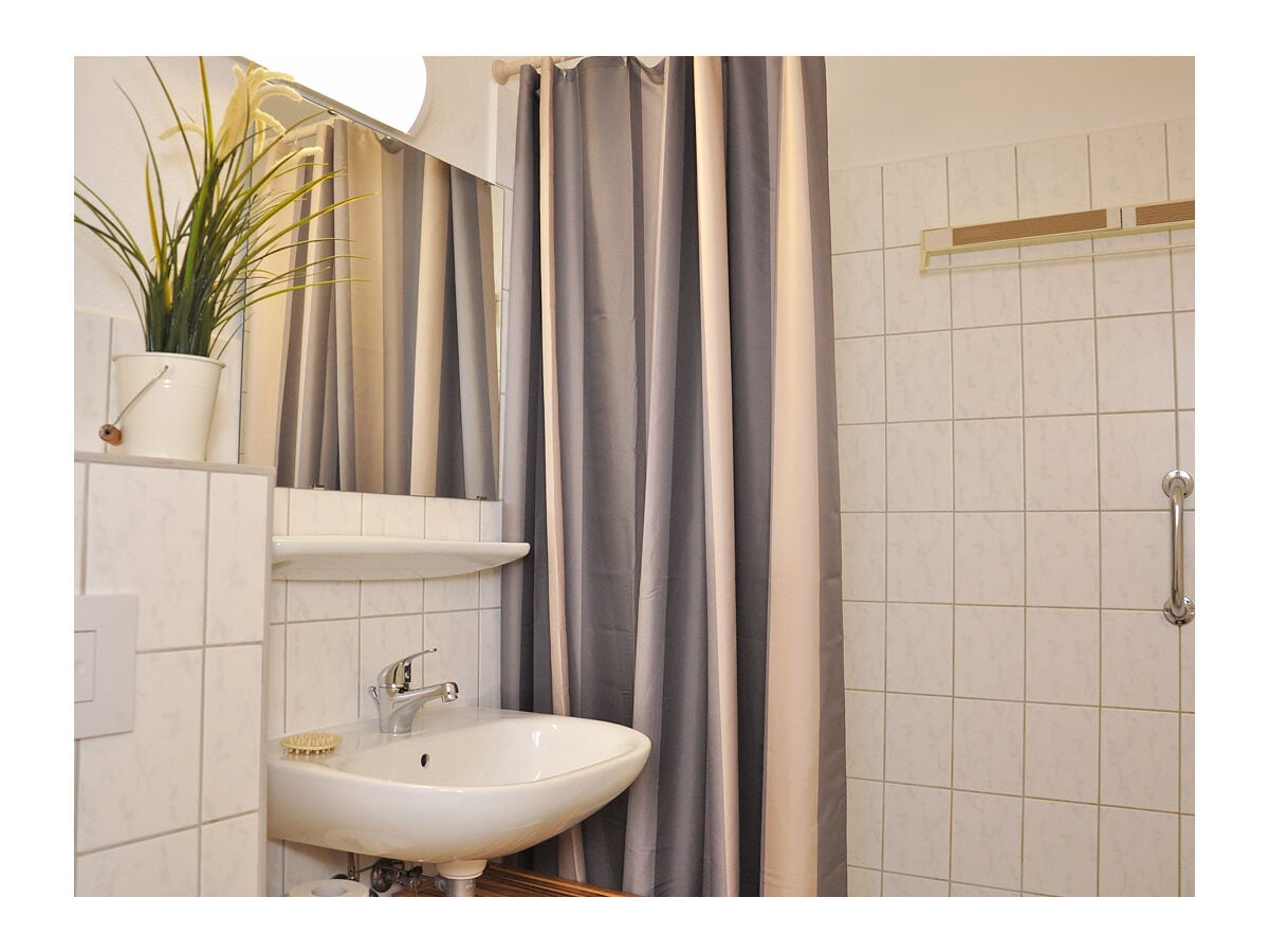 3-Raum-Maisonette Wohnung (Dusche / WC)