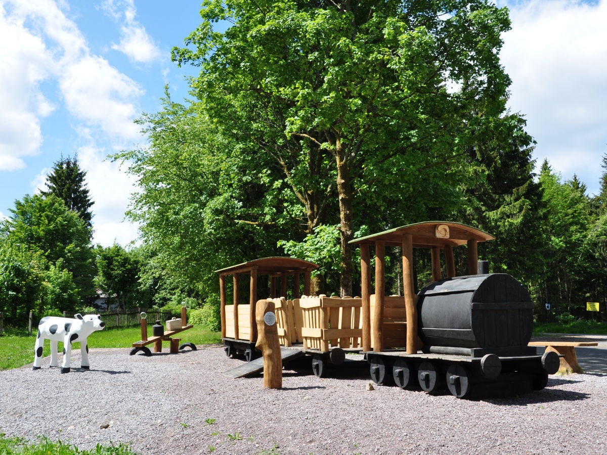 Lauratalbahn (Spielplatz) in Frauenwald