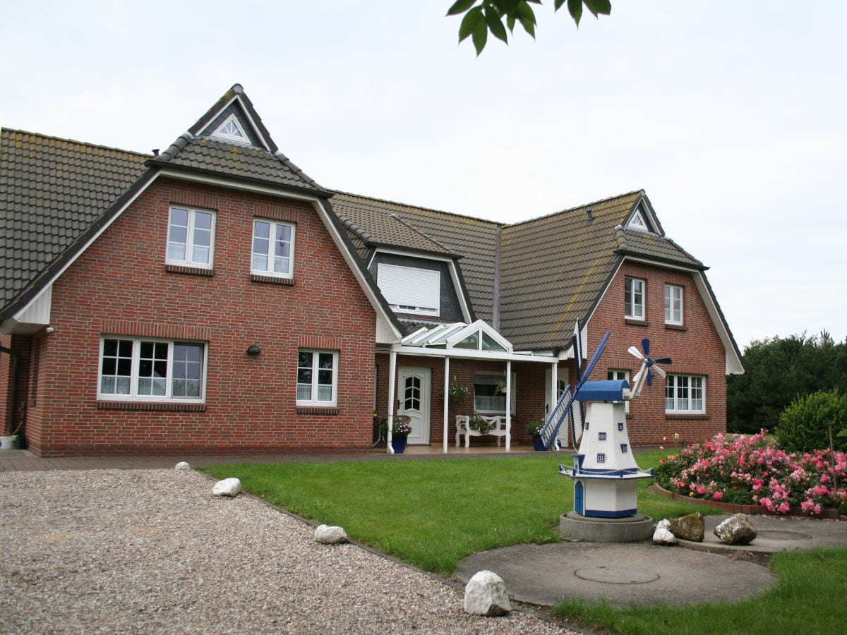 Ferienwohnung HausMuehlenwarft, St. PeterOrding, Firma