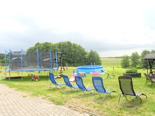 Spielplatz mit Blick in die Natur