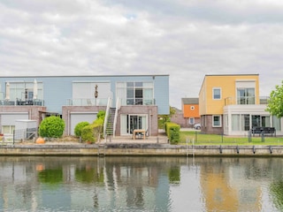 Marinapark Oude-Tonge - Nautic Rentals
