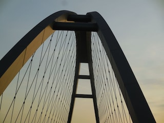 Fehmarnsundbrücke (Kleiderbügel)