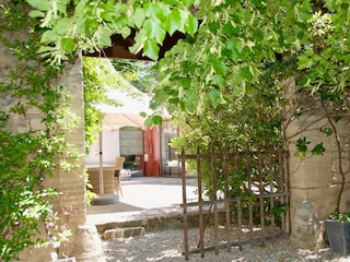 Holiday house Oppède Environment 9