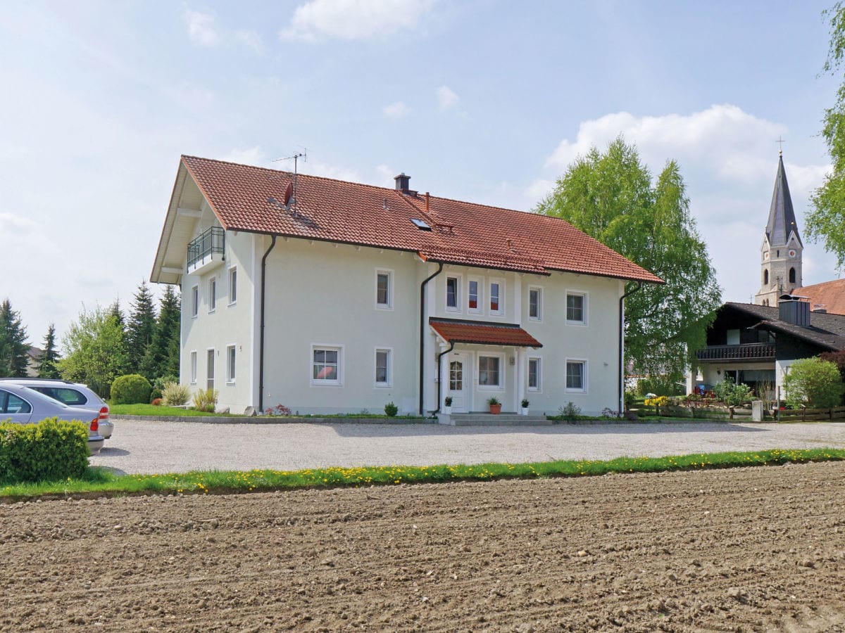 Ferienwohnung im Haus Birgit, Bad Füssing, Frau Carola Schwarz