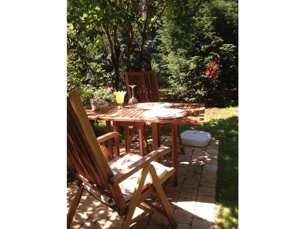 essen im garten ferienwohnung urban berlin zehlendorf frau ursula urban essen im garten ferienwohnung urban berlin zehlendorf frau ursula urban