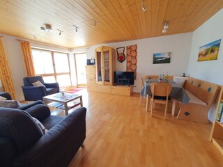 Wohn- und  Esszimmer