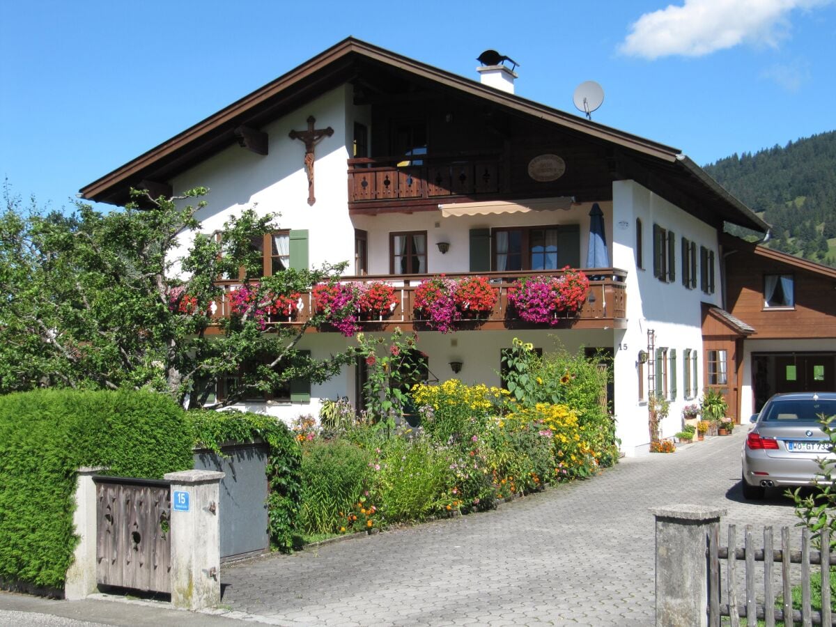 Haus im Sommer